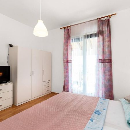 Apartment Lara Tribunj  Ngoại thất bức ảnh